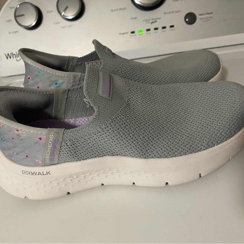 Skechers Women's Gray and Purple Slip-On Sneakers